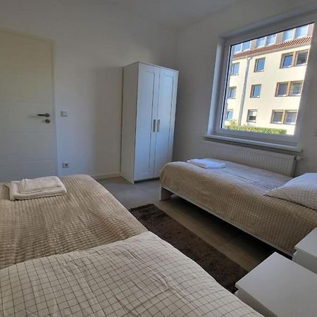 Monteurzimmer Mit Zwei Einzelnen Betten In Einer 3Zi Wohnung Mit Kuche Und Bad 奥斯纳布吕克 外观 照片
