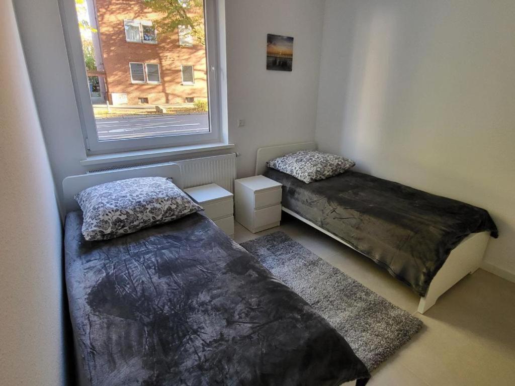 Monteurzimmer Mit Zwei Einzelnen Betten In Einer 3Zi Wohnung Mit Kuche Und Bad 奥斯纳布吕克 外观 照片