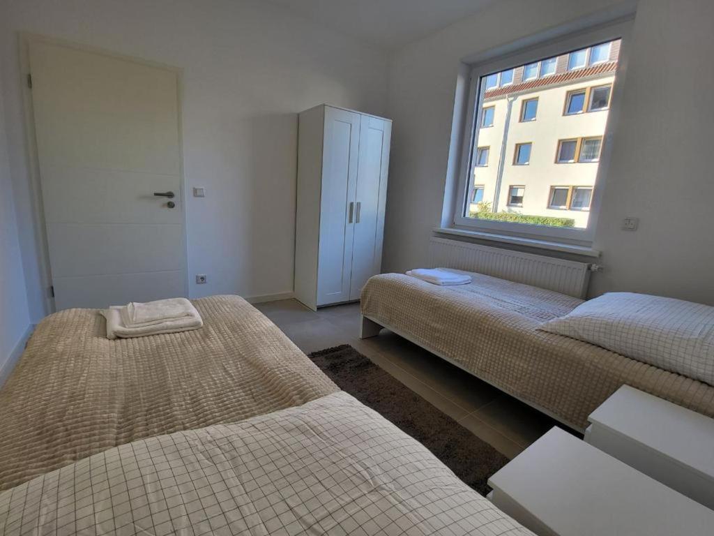Monteurzimmer Mit Zwei Einzelnen Betten In Einer 3Zi Wohnung Mit Kuche Und Bad 奥斯纳布吕克 外观 照片