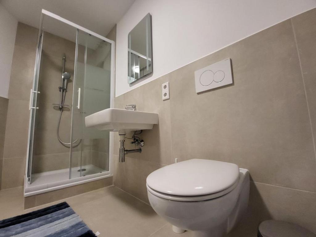 Monteurzimmer Mit Zwei Einzelnen Betten In Einer 3Zi Wohnung Mit Kuche Und Bad 奥斯纳布吕克 外观 照片