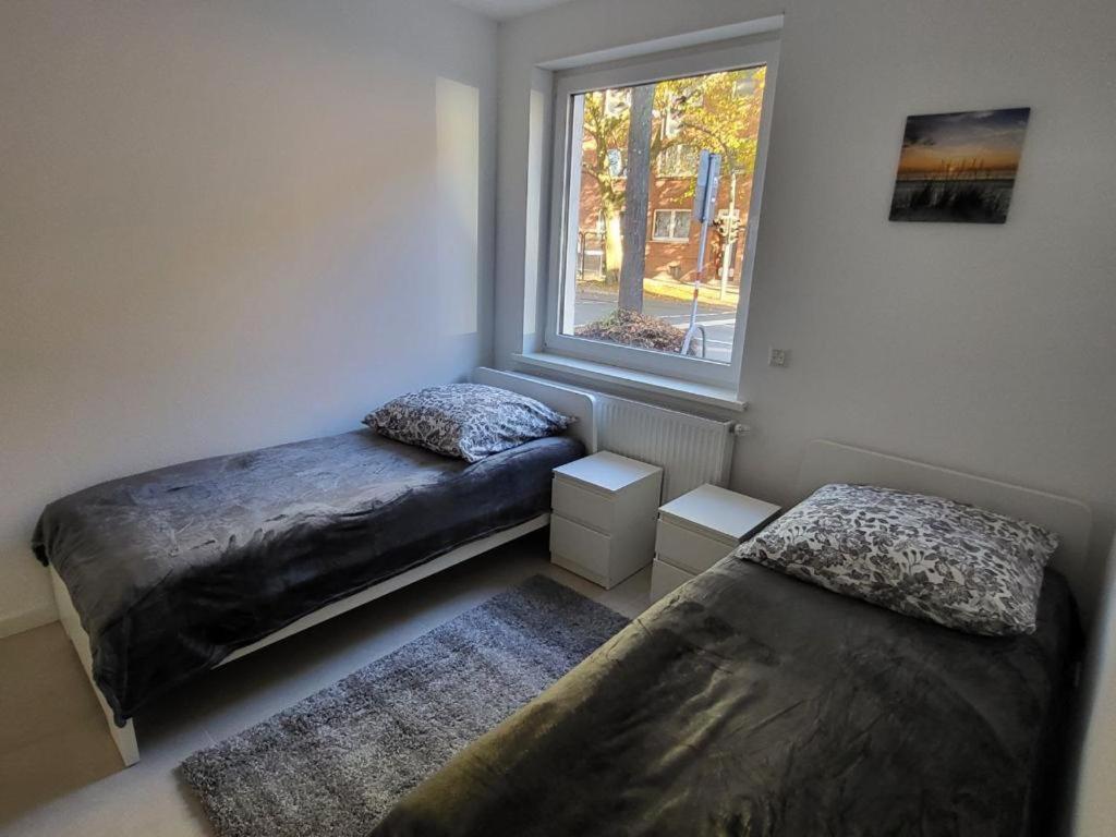 Monteurzimmer Mit Zwei Einzelnen Betten In Einer 3Zi Wohnung Mit Kuche Und Bad 奥斯纳布吕克 外观 照片